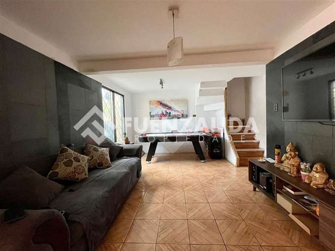 Casa en venta de 5 dorm. en Maipú - Imagen 2