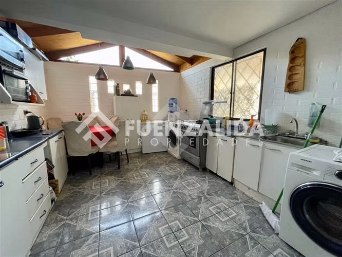 Casa en venta de 5 dorm. en Maipú - Imagen 4