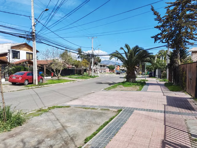 ARRIENDO CASA 2 PISOS EN TALAGANTE