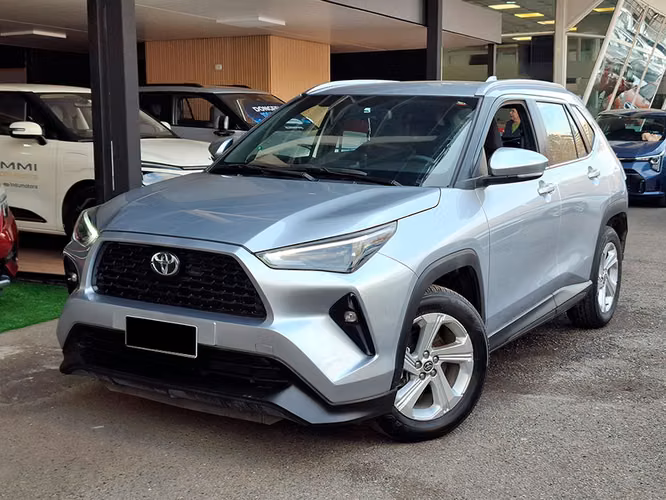 TOYOTA YARIS CROSS 2025