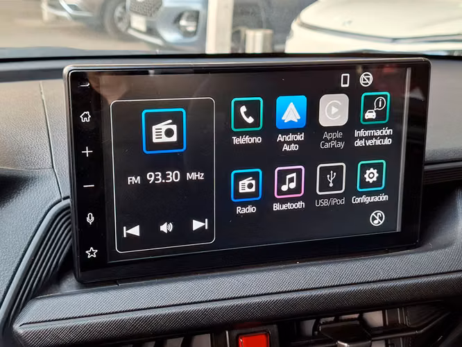 TOYOTA YARIS CROSS 2025