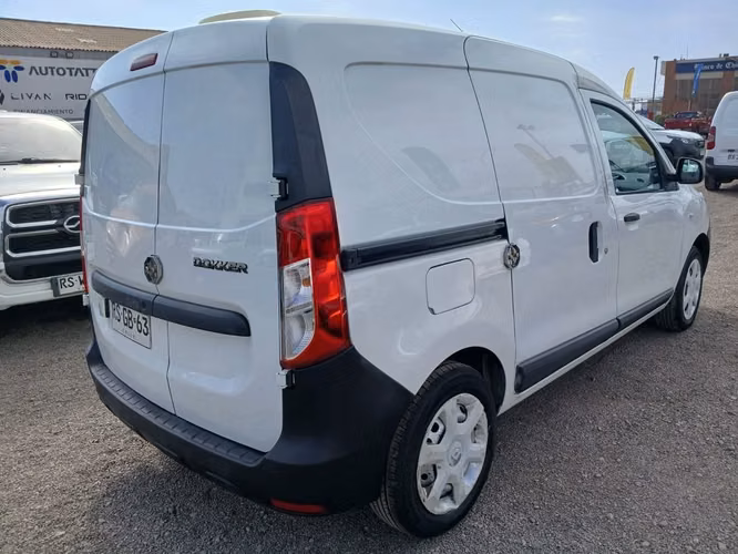 RENAULT DOKKER 2022