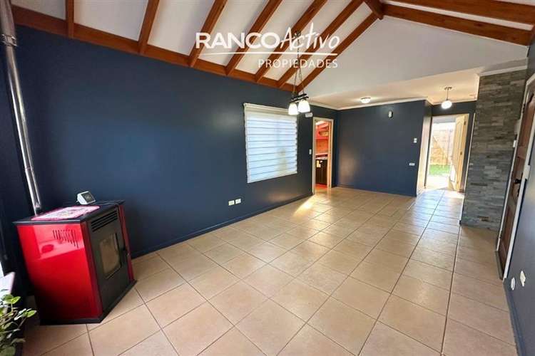 Casa De Esquina En Venta 3D 2B + Quincho, Collico, Valdivia - Imagen 7