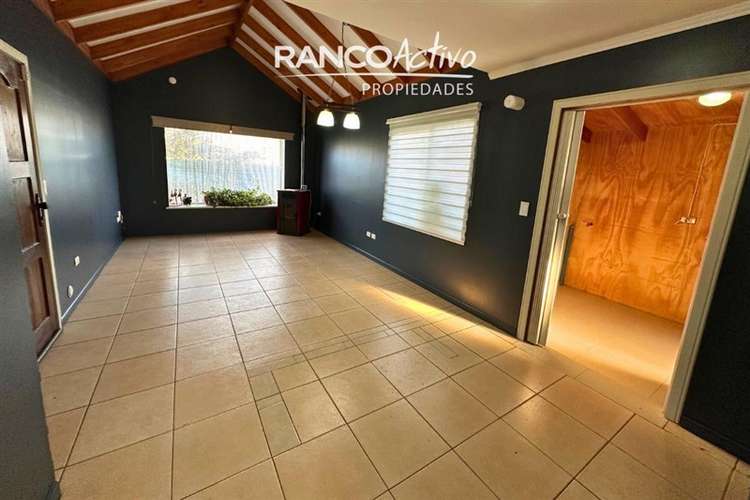 Casa De Esquina En Venta 3D 2B + Quincho, Collico, Valdivia - Imagen 5