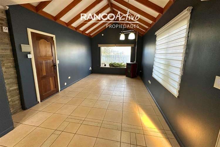 Casa De Esquina En Venta 3D 2B + Quincho, Collico, Valdivia - Imagen 4