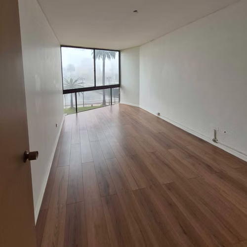 Venta departamento en Av Marina, Viña del Mar (181118)