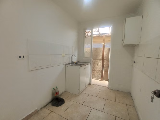 SE VENDE CASA 1 PISO, SECTOR VALLE EL TREBOL, PADRE HURTADO - Imagen 4