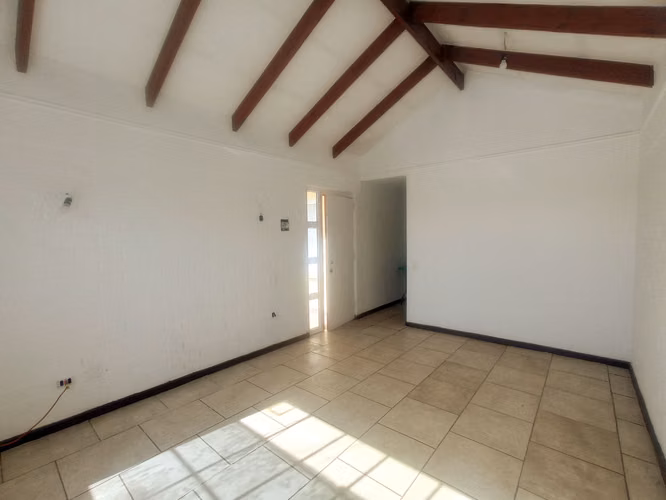 SE VENDE CASA 1 PISO, SECTOR VALLE EL TREBOL, PADRE HURTADO - Imagen 3