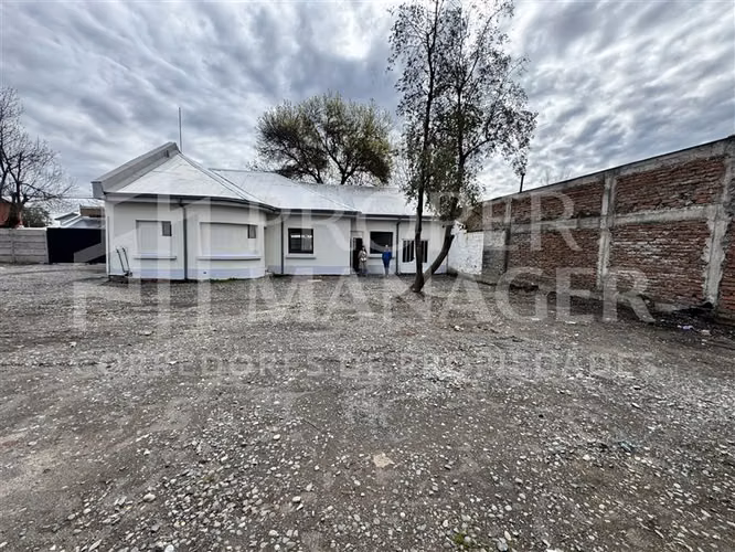 Local Comercial 130m2 + Patio 580m2 - Centro de Chillán.