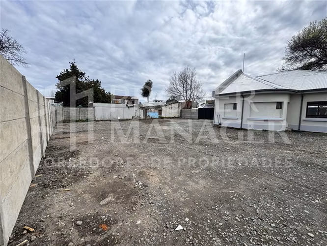 Local Comercial 130m2 + Patio 580m2 - Centro de Chillán.