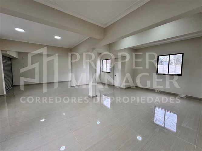 Local Comercial 130m2 + Patio 580m2 - Centro de Chillán.