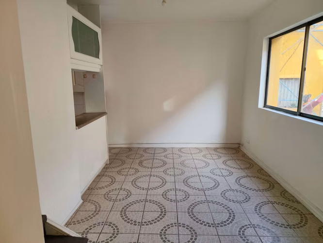 SE VENDE CASA EN EL CENTRO DE QUILPUE Y A PASOS DE ESTACION EL SOL - Imagen 9