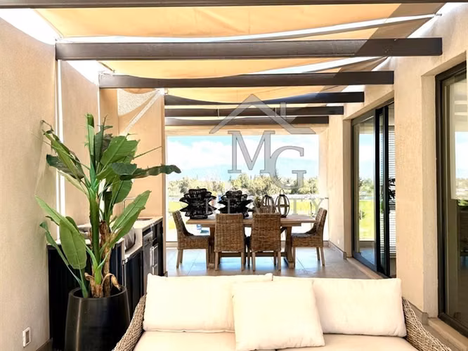 Departamento en venta de 3 dorm. en Colina