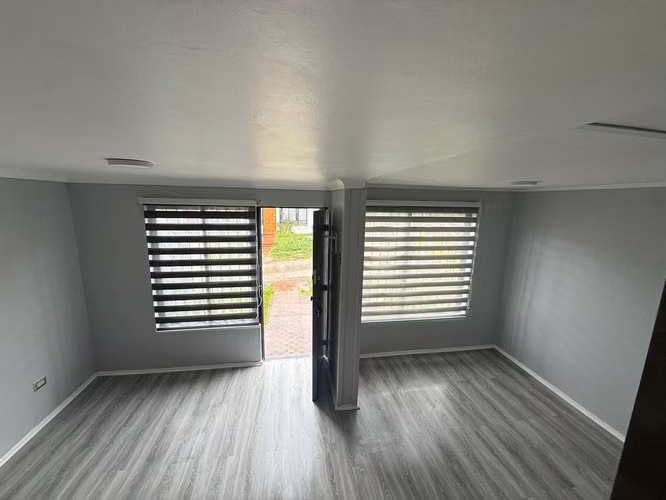 EXCELENTE CASA LAS VEGAS DE NONGUEN - Imagen 2