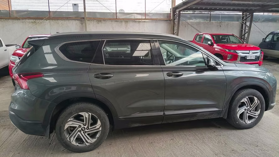 HYUNDAI SANTA FE 2.2 DIESEL 4X4  AUTOMATICO AÑO 2021 ÚNICO DUEÑO