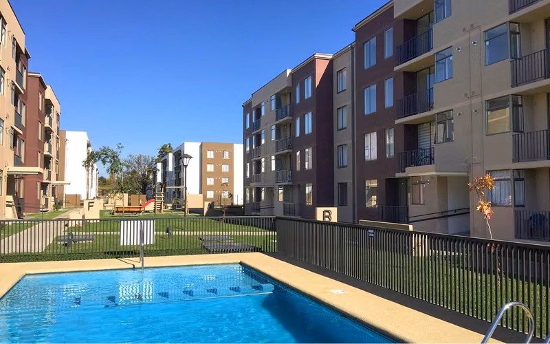 DEPTO 3D 2B AMOBLADO EN ARRIENDO - CONDOMINIO QUILLAYES, LA