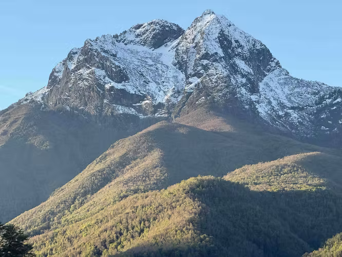 SITIO URBANO 1200 M2 FRENTE A MONTAÑA / RALCO BÍOBÍO