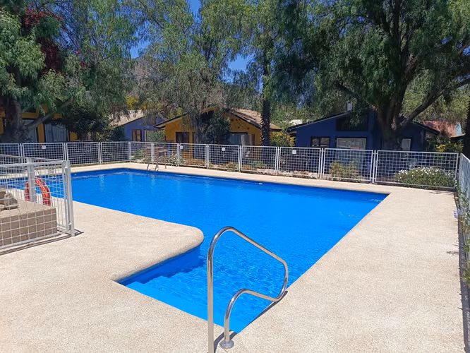 Complejo Turístico de 6 Cabañas - Piscina - Tinajas - Casa Particular