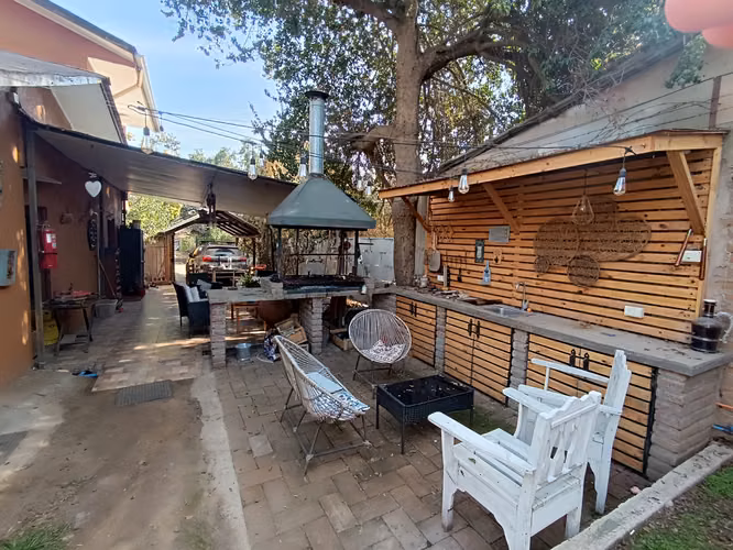 Complejo Turístico de 6 Cabañas - Piscina - Tinajas - Casa Particular