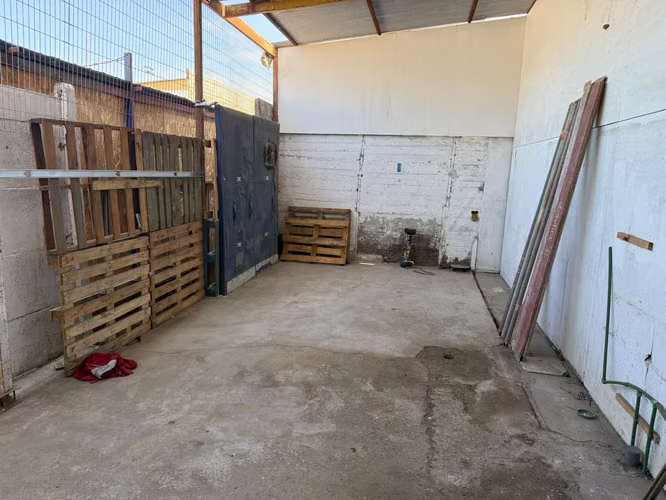 Arriendo bodega terreno cerca cancha oriente