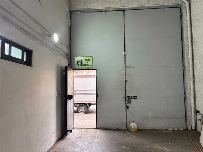 Arriendo Galpón con Oficina Portugal/ Maule - Imagen 13