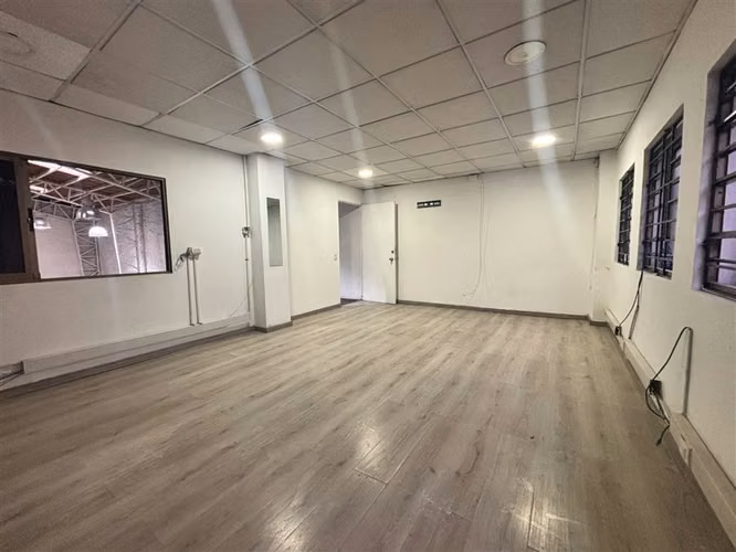 Arriendo Galpón con Oficina Portugal/ Maule - Imagen 9