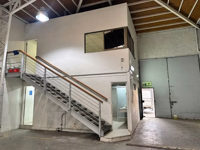 Arriendo Galpón con Oficina Portugal/ Maule - Imagen 6