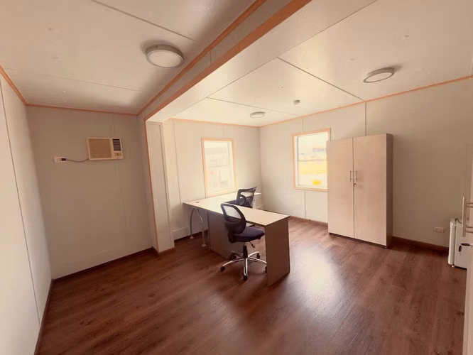 TERRENO INDUSTRIAL CON INSTALACIONES (181148)