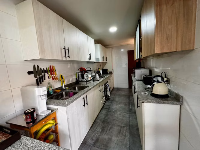 VENTA CASA 5HAB 4BA LA REINA - Imagen 18