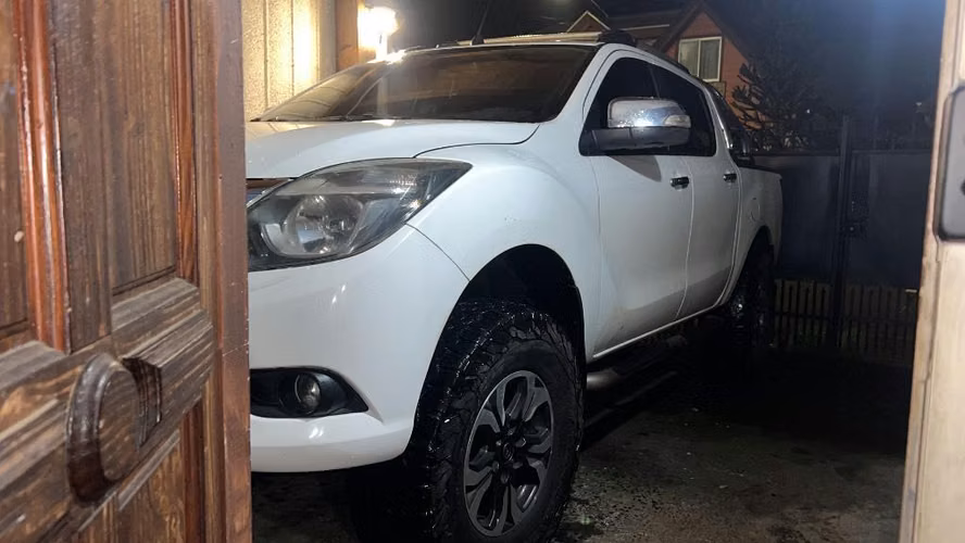 Vendo mazda bt-50 2018 - Imagen 2