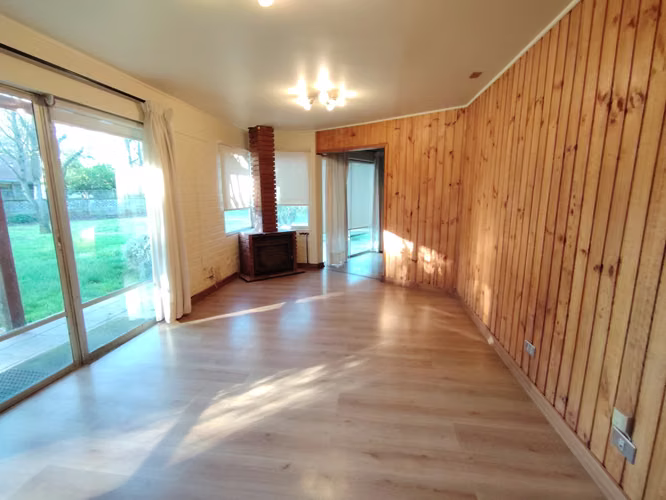 Se arrienda casa en Sector Las Encinas en Chillán, 4 dormitorios, 3 baños
