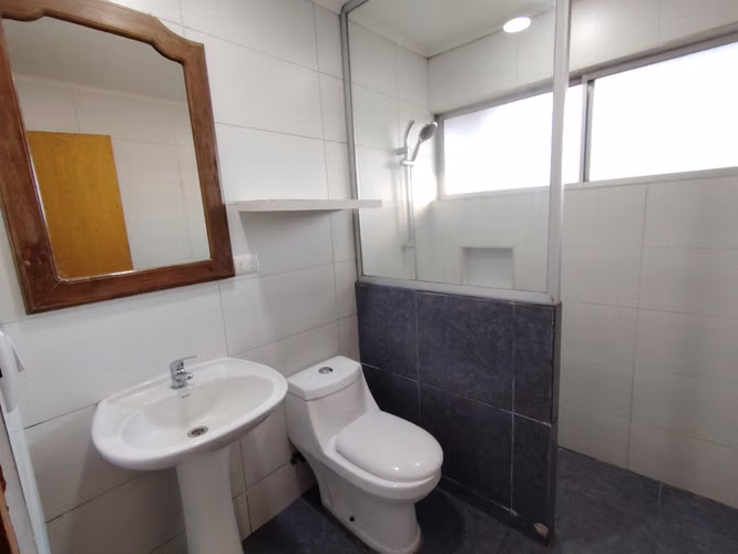 Se arrienda casa en Sector Las Encinas en Chillán, 4 dormitorios, 3 baños