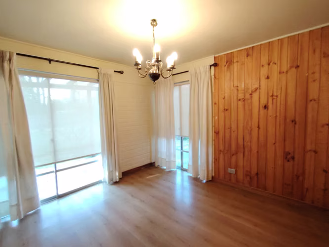 Se arrienda casa en Sector Las Encinas en Chillán, 4 dormitorios, 3 baños
