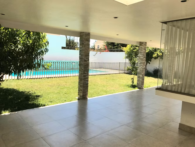 LA HERRADURA ORIENTE/ GRAN CASA CON PISCINA