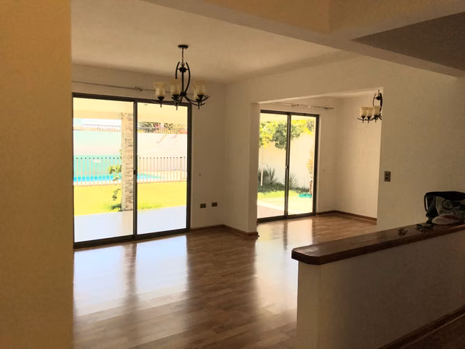 LA HERRADURA ORIENTE/ GRAN CASA CON PISCINA