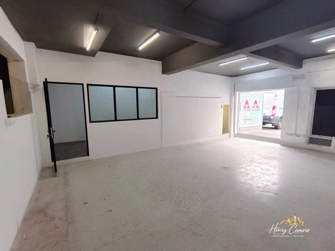 Local comercial en las Condes (181159)