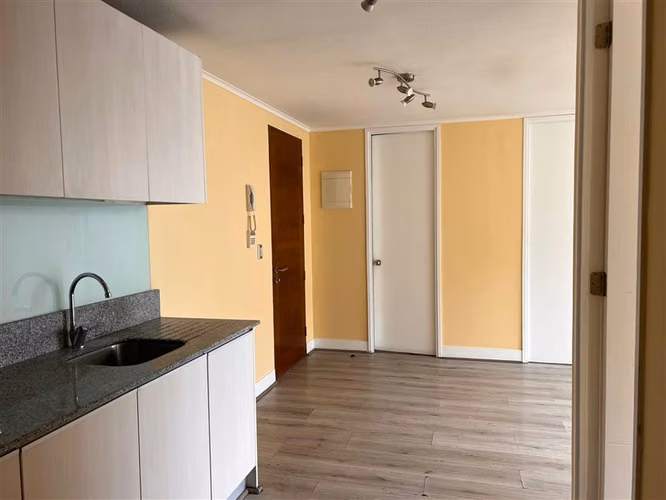 Arriendo 2dorm. 1 baño, Frente al Mall Vivo, Independencia