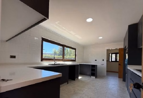 Espectacular Casa nueva en Condominio Consolidado / Gran Plusvalía y Privacidad - Imagen 4