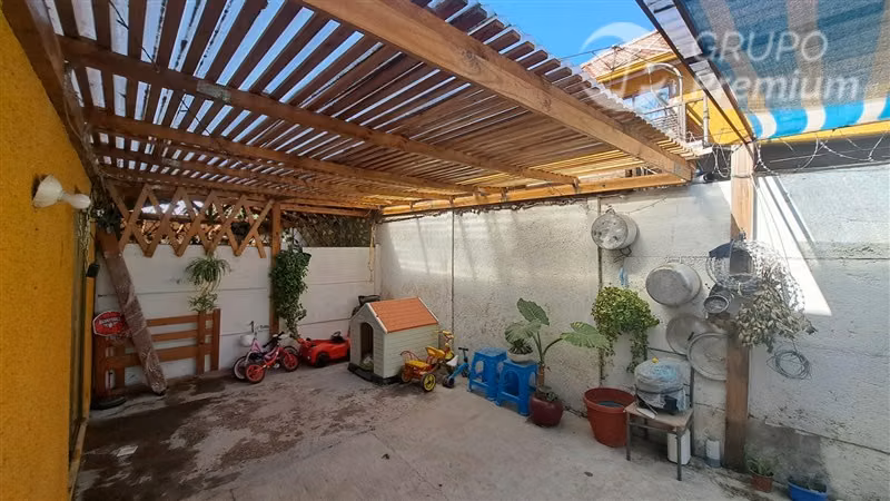 Casa en venta de 3 dorm. 3 baños en Talagante