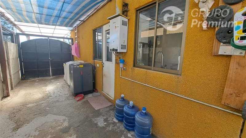 Casa en venta de 3 dorm. 3 baños en Talagante