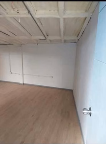 Arriendo Bodega Pedro de León Gallo