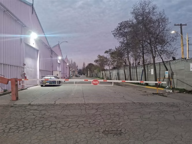 EN ARRIENDO BODEGA 850M2-MAIPÚ-CAMINO MELIPILLA-C-.LONQUEN