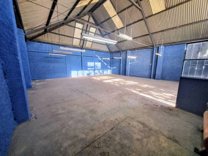 Galpón taller inof/bodega 100 M2, Patio 300 mt2 (181175)