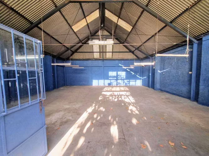Galpón taller inof/bodega 100 M2, Patio 300 mt2 (181175)