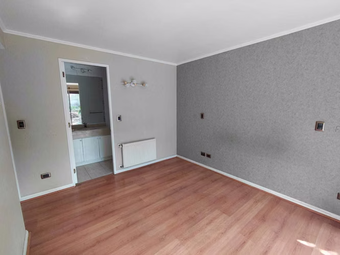 Se arrienda casa de 4 dormit en condominio (181179)