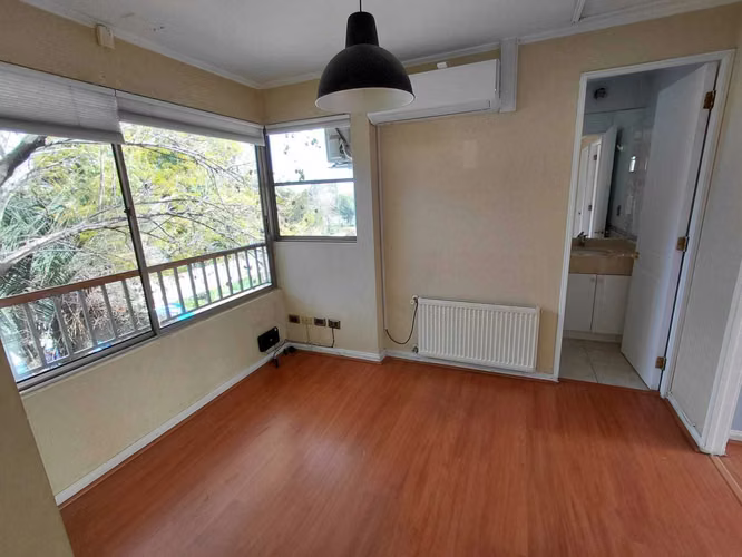Se arrienda casa de 4 dormit en condominio (181179)