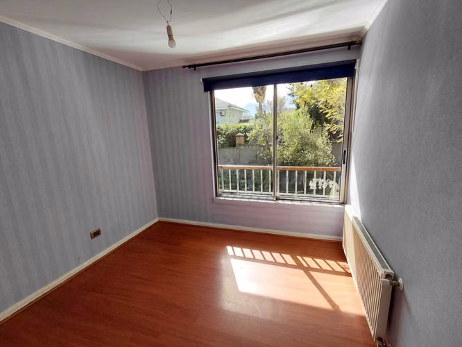 Se arrienda casa de 4 dormit en condominio (181179)