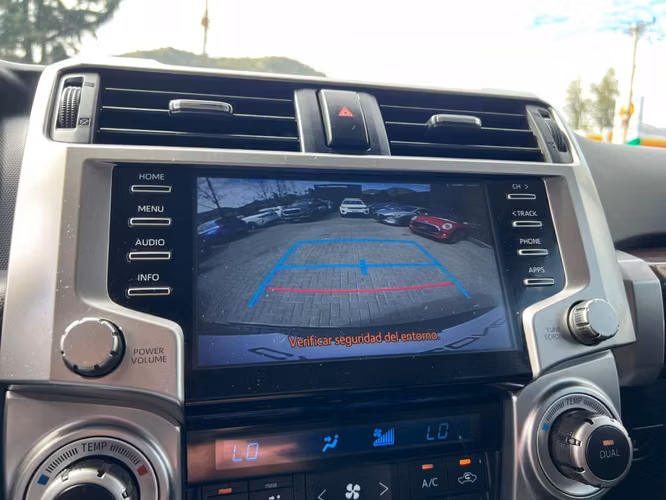 TOYOTA 4 RUNNER LIMITED 4X4  2021 - Imagen 15