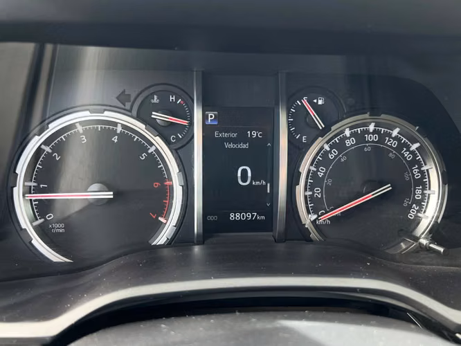 TOYOTA 4 RUNNER LIMITED 4X4  2021 - Imagen 13
