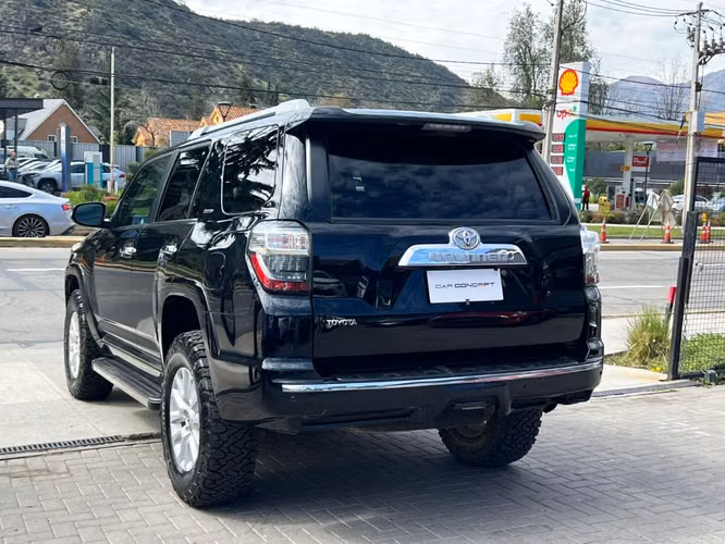 TOYOTA 4 RUNNER LIMITED 4X4  2021 - Imagen 6